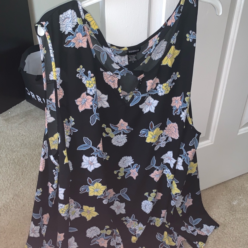 Size 6 chiffon tank